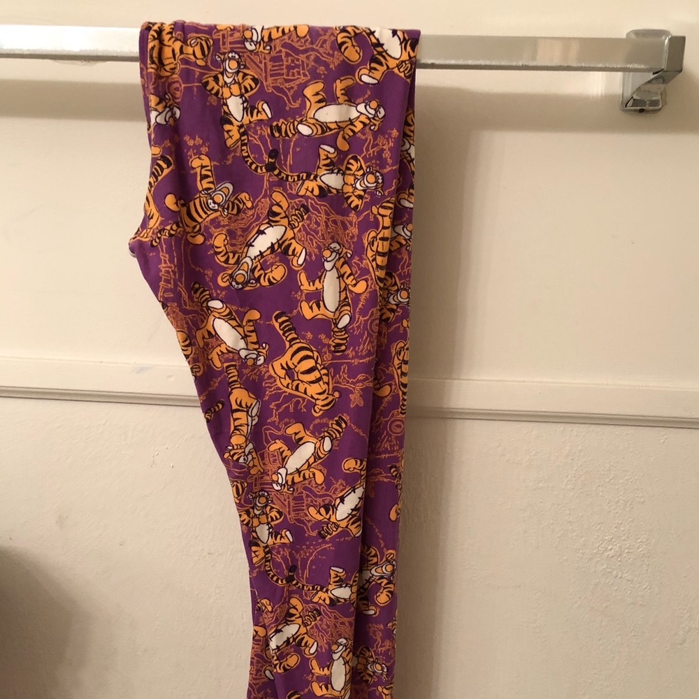 Lularoe OS Disney tiger leggings